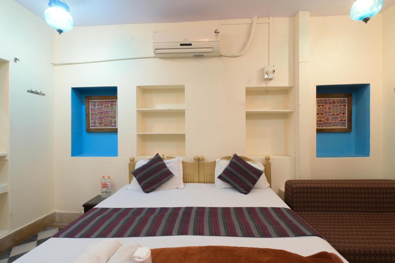 Hotel Renuka Jaisalmer Buitenkant foto
